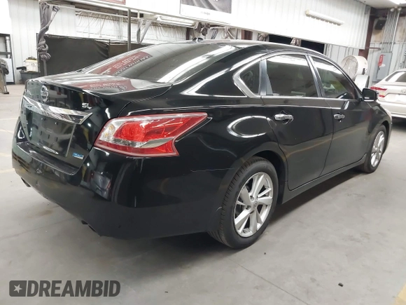 2013 Nissan Altima SV with VIN 1N4AL3AP7DN583853, listed as a IAAI auction lot 42662248 with 170,756 mi miles and . Bid and sale history available at DreamBid. Image 4.