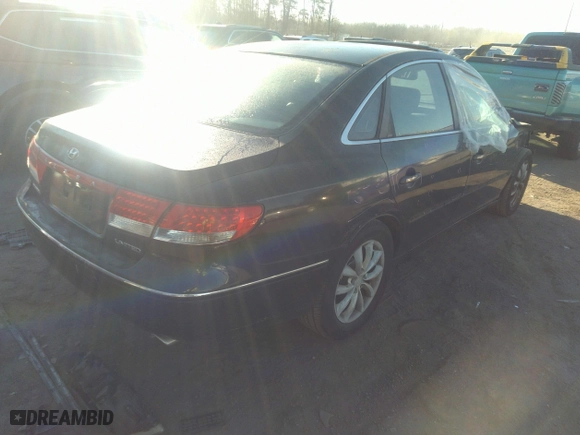 2007 Hyundai Azera SE with VIN KMHFC46F57A155356, listed as a IAAI auction lot 39429413 with 146,313 mi miles. Bid and sale history available at carsss.com. Image 4.