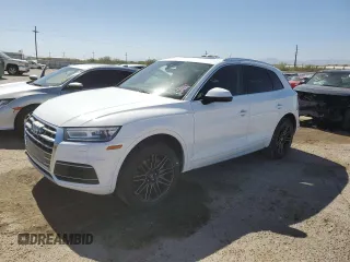 2020 Audi Q5 Premium z VIN WA1ANAFY3L2013367, wystawiony jako Copart lot #57328025 z przebiegiem Nie podano mil oraz Szkoda całkowita • Salvage title. Historia ofert i sprzedaży dostępna na DreamBid. Obrazek 1.