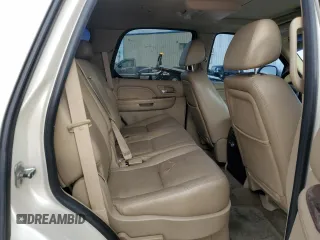 2009 Cadillac Escalade z VIN 1GYFK43589R134714, wystawiony jako Copart lot #48084395 z przebiegiem 154 359 mil mil oraz Czysty tytuł • Clean title. Historia ofert i sprzedaży dostępna na DreamBid. Obrazek 11.