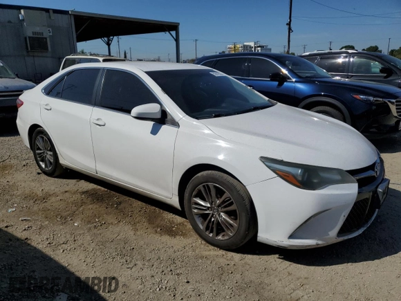 2015 Toyota Camry XLE with VIN 4T1BF1FK5FU032378, listed as a Copart auction lot 52812325 with 172,579 mi miles and Salvage Title. Bid and sale history available at carsss.com. Image 4.