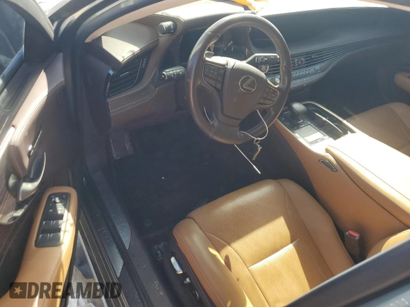 2020 Lexus LS 500 z VIN JTHD51FF3L5012783, wystawiony jako Copart lot #75930554 z przebiegiem 32 367 mil mil oraz Nie do naprawy • Non repairable. Historia ofert i sprzedaży dostępna na DreamBid. Obrazek 8.