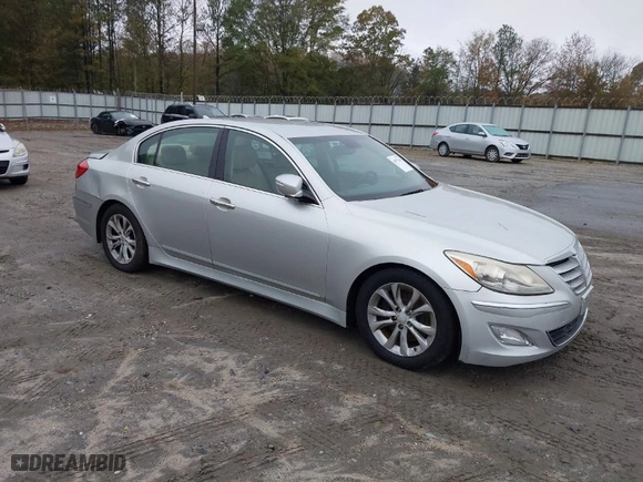2013 Hyundai Genesis 3.8L with VIN KMHGC4DD8DU242989, listed as a IAAI auction lot 40877168 with 141,367 mi miles. Bid and sale history available at carsss.com. Image 1.