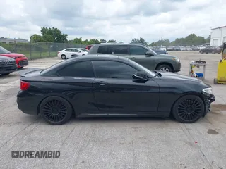 2015 BMW 2 Series M235i with VIN WBA1J7C5XFV289284, listed as a IAAI auction lot 42626668 with 179,944 mi miles and . Bid and sale history available at DreamBid. Image 14.