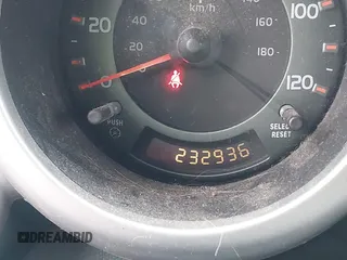 2003 Honda Element EX z VIN 5J6YH28533L027794, wystawiony jako IAAI lot #41524077 z przebiegiem 232 936 mil mil oraz . Historia ofert i sprzedaży dostępna na DreamBid. Obrazek 15.