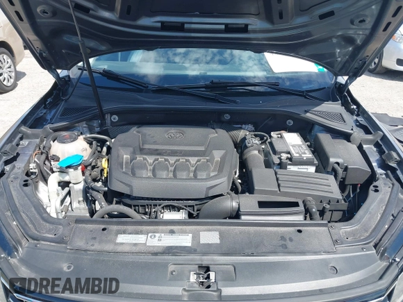 2019 Volkswagen Passat 2.0T Wolfsburg Edition with VIN 1VWLA7A35KC011084, listed as a IAAI auction lot 40385111 with 81,119 mi miles. Bid and sale history available at carsss.com. Image 10.