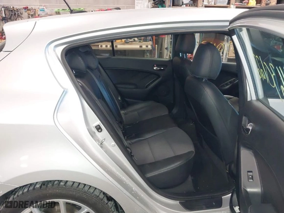 2016 Kia Forte 5-Door SX with VIN KNAFZ5A37G5498441, listed as a IAAI auction lot 41630122 with 118,802 mi miles. Bid and sale history available at carsss.com. Image 8.
