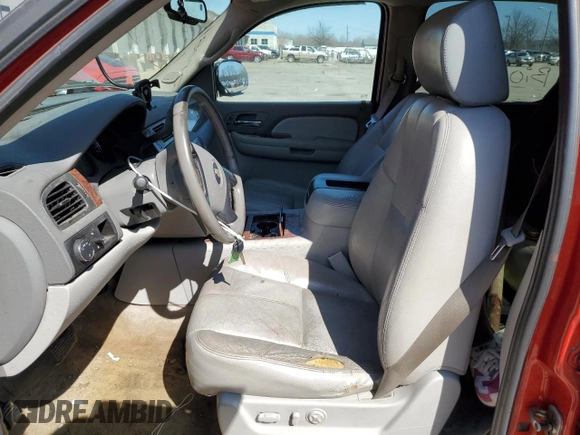 2007 Chevrolet Avalanche 1LT z VIN 3GNEC12027G270442, wystawiony jako Copart lot #48695075 z przebiegiem 173 191 mil mil oraz Czysty tytuł • Clean title. Historia ofert i sprzedaży dostępna na DreamBid. Obrazek 7.
