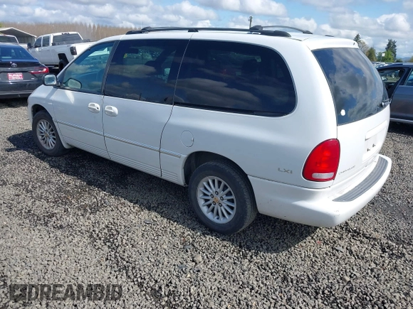 2000 Chrysler Town & Country LXi with VIN 1C4GP54L3YB585152, listed as a IAAI auction lot 41916732 with 190,915 mi miles. Bid and sale history available at carsss.com. Image 3.