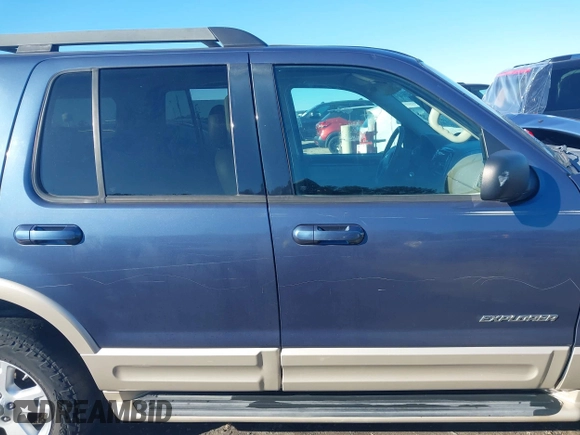 2005 Ford Explorer Eddie Bauer with VIN 1FMDU74K45UA77900, listed as a IAAI auction lot 41162856 with 214,538 mi miles and . Bid and sale history available at DreamBid. Image 13.