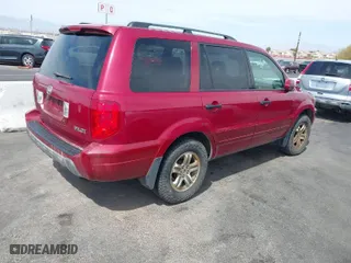 2005 Honda Pilot EX-L with VIN 5FNYF18585B032291, listed as a IAAI auction lot 41880117 with 1 mi miles. Bid and sale history available at carsss.com. Image 4.