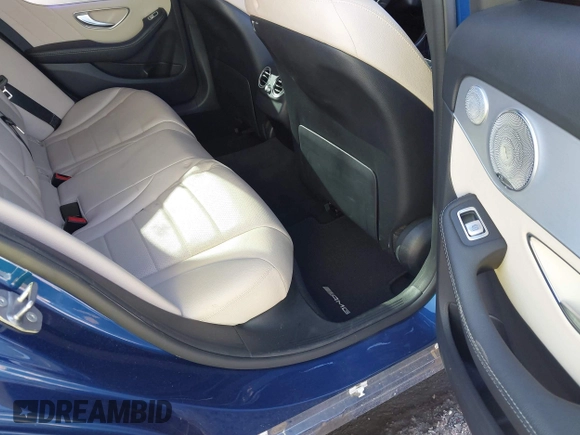 2019 Mercedes-Benz C 300 with VIN 55SWF8EB4KU293518, listed as a IAAI auction lot 40725296 with 61,745 mi miles and . Bid and sale history available at carsss.com. Image 8.