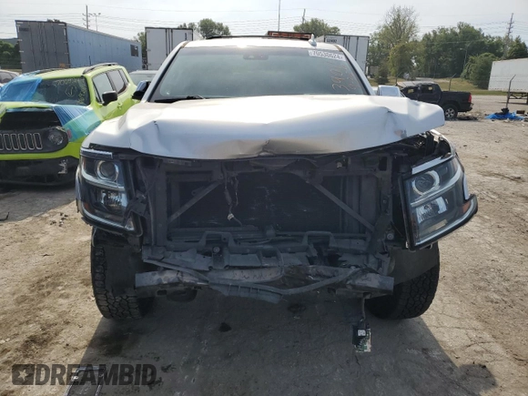2020 Chevrolet Suburban Premier z VIN 1GNSKJKC0LR164243, wystawiony jako Copart lot #70530624 z przebiegiem Nie podano mil oraz Szkoda całkowita • Salvage title. Historia ofert i sprzedaży dostępna na DreamBid. Obrazek 5.