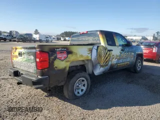 2018 Chevrolet Silverado 1500 Work Truck with VIN 1GCRCNEC2JZ266485, listed as a Copart auction lot 86808234 with 116,182 mi miles and Salvage Title. Bid and sale history available at carsss.com. Image 3.