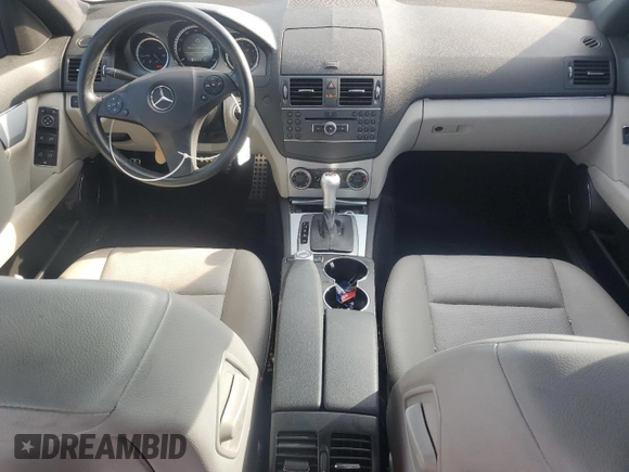 2011 Mercedes-Benz C 300 Sport с VIN WDDGF5EB3BA523150, выставлен на аукционе Copart как лот 58926245 с пробегом 176 112 миль миль и Списание • Salvage title. История ставок и продаж доступна на DreamBid. Изображение 8.