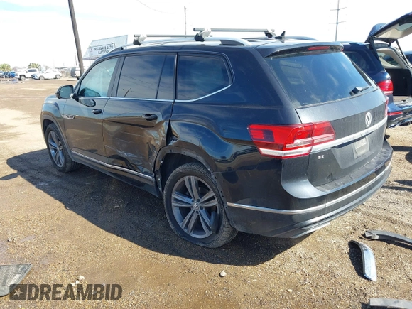 2018 Volkswagen Atlas SE with VIN 1V2FR2CA9JC537903, listed as a IAAI auction lot 41386874 with 118,764 mi miles and . Bid and sale history available at DreamBid. Image 3.
