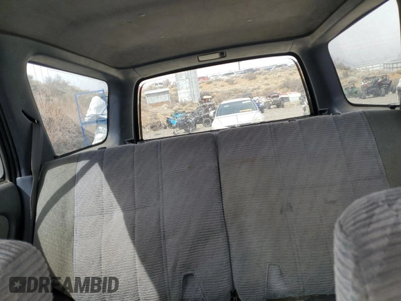 1998 Toyota 4Runner SR5 с VIN JT3HN86R1W0172902, выставлен на аукционе Copart как лот 49157105 с пробегом 323 236 миль миль и Списание • Salvage title. История ставок и продаж доступна на DreamBid. Изображение 10.