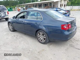 2006 Volkswagen Jetta 1.9L TDI с VIN 3VWRT71K36M634557, выставлен на аукционе IAAI как лот 42456528 с пробегом 339 208 миль миль и . История ставок и продаж доступна на DreamBid. Изображение 3.