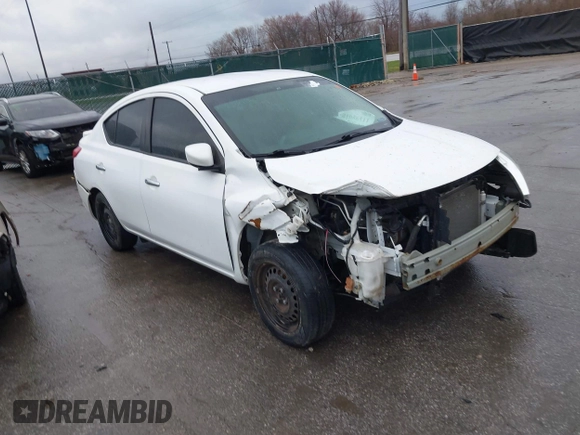 2018 Nissan Versa SV with VIN 3N1CN7AP0JL877856, listed as a IAAI auction lot 41056511 with 92,454 mi miles. Bid and sale history available at carsss.com. Image 1.