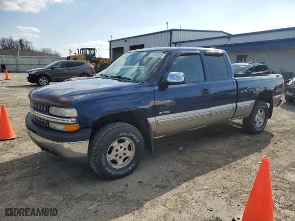 2000 Chevrolet Silverado 1500 LS with VIN 2GCEK19T4Y1399143, listed as a Copart auction lot 52806905 with 180,477 mi miles and Non Repairable. Bid and sale history available at carsss.com. Image 1.