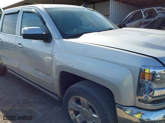 2017 Chevrolet Silverado 1500 LTZ with VIN 3GCUKSEJ9HG307781, listed as a IAAI auction lot 40750197 with 114,358 mi miles. Bid and sale history available at carsss.com. Image 6.