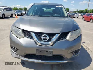2016 Nissan Rogue SV z VIN KNMAT2MV4GP626083, wystawiony jako Copart lot #56671285 z przebiegiem 110 629 mil mil oraz Szkoda całkowita • Salvage title. Historia ofert i sprzedaży dostępna na DreamBid. Obrazek 5.