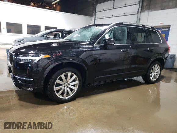 2016 Volvo XC90 T6 Momentum z VIN YV4A22PK1G1027971, wystawiony jako Copart lot #56452485 z przebiegiem 87 940 mil mil oraz Szkoda całkowita • Salvage title. Historia ofert i sprzedaży dostępna na DreamBid. Obrazek 1.
