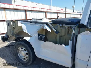 2019 Ford F-150 XL with VIN 1FTMF1CB3KKE09569, listed as a IAAI auction lot 41524540 with 70,364 mi miles. Bid and sale history available at carsss.com. Image 6.