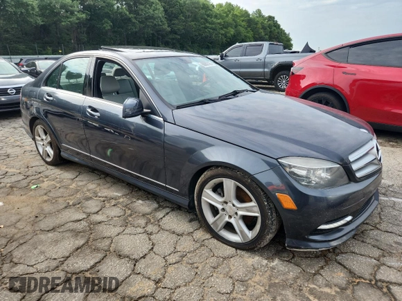 2011 Mercedes-Benz C 300 Sport with VIN WDDGF8BBXBR138708, listed as a Copart auction lot 60682165 with 135,153 mi miles and Clean title. Bid and sale history available at DreamBid. Image 4.