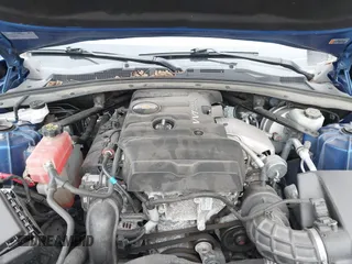 2017 Chevrolet Camaro 1LT z VIN 1G1FB1RX1H0144817, wystawiony jako IAAI lot #41609587 z przebiegiem 44 477 mil mil oraz . Historia ofert i sprzedaży dostępna na DreamBid. Obrazek 10.