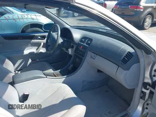 2002 Mercedes-Benz CLK 320/430 z VIN WDBLK70G12T129233, wystawiony jako IAAI lot #42391247 z przebiegiem 94 186 mil mil oraz . Historia ofert i sprzedaży dostępna na DreamBid. Obrazek 5.