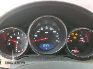 2009 Cadillac CTS AWD z VIN 1G6DG577890159216, wystawiony jako Copart lot #53714115 z przebiegiem 51 681 mil mil oraz Szkody całkowita. Historia ofert i sprzedaży dostępna na DreamBid. Obrazek 9.