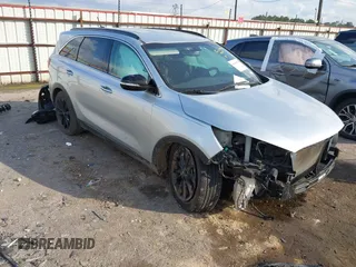 2020 Kia Sorento LX V6 with VIN 5XYPG4A58LG660524, listed as a IAAI auction lot 41505220 with 60,252 mi miles. Bid and sale history available at carsss.com. Image 1.
