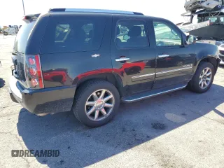 2009 GMC Yukon Denali z VIN 1GKFC03269R208864, wystawiony jako Copart lot #56246825 z przebiegiem 140 111 mil mil oraz Czysty tytuł • Clean title. Historia ofert i sprzedaży dostępna na DreamBid. Obrazek 3.