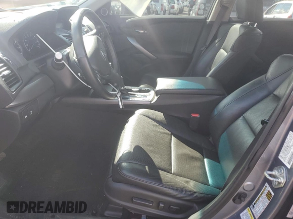 2015 Acura RDX Tech Pkg with VIN 5J8TB4H51FL011998, listed as a Copart auction lot 49601635 with 68,374 mi miles and Salvage Title. Bid and sale history available at carsss.com. Image 7.