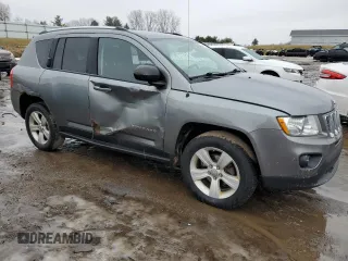 2011 Jeep Compass Latitude with VIN 1J4NT1FB2BD252754, listed as a Copart auction lot 41946725 with 163,155 mi miles and Clean Title. Bid and sale history available at carsss.com. Image 4.
