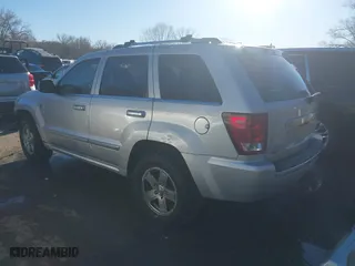 2006 Jeep Grand Cherokee Overland with VIN 1J8HR682X6C260987, listed as a IAAI auction lot 41669713 with 179,512 mi miles. Bid and sale history available at carsss.com. Image 3.