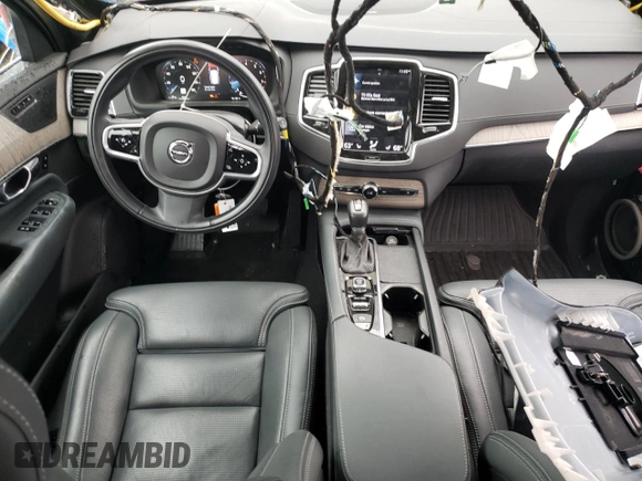 2021 Volvo XC90 Inscription with VIN YV4A22PL9M1754036, listed as a Copart auction lot 60557315 with 30,587 mi miles and Salvage title. Bid and sale history available at DreamBid. Image 8.