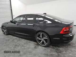 2020 Volvo S90 R-Design с VIN LVYA22MT4LP170946, выставлен на аукционе Copart как лот 72976894 с пробегом 96 672 миль миль и Чистый • Clean title. История ставок и продаж доступна на DreamBid. Изображение 2.
