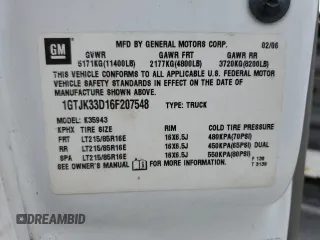 2006 GMC Sierra 3500 DRW SLE1 z VIN 1GTJK33D16F207548, wystawiony jako Copart lot #72369554 z przebiegiem Nie podano mil oraz Szkody całkowita. Historia ofert i sprzedaży dostępna na DreamBid. Obrazek 15.