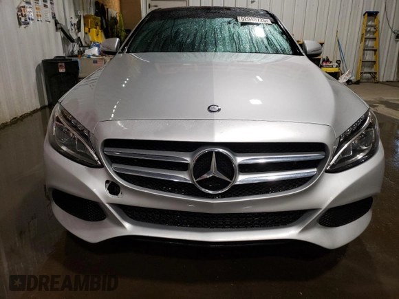 2015 Mercedes-Benz C 300 Luxury with VIN 55SWF4KB2FU034254, listed as a Copart auction lot 52040725 with 59,123 mi miles and Salvage Title. Bid and sale history available at DreamBid. Image 5.