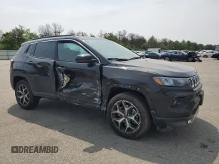 2025 Jeep Compass Limited с VIN 3C4NJDCN1ST502295, выставлен на аукционе Copart как лот 60655365 с пробегом 2 338 миль миль и Списание • Salvage title. История ставок и продаж доступна на DreamBid. Изображение 4.