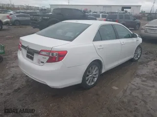 2014 Toyota Camry Hybrid LE with VIN 4T1BD1FK0EU115964, listed as a IAAI auction lot 40854548 with 61,731 mi miles. Bid and sale history available at carsss.com. Image 4.
