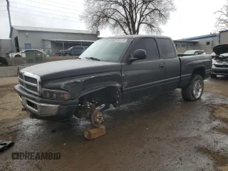 2000 Dodge 1500 z VIN 3B7HF12Y5YG134763, wystawiony jako Copart lot #88352145 z przebiegiem Nie podano mil oraz Szkoda całkowita • Salvage title. Historia ofert i sprzedaży dostępna na DreamBid. Obrazek 1.