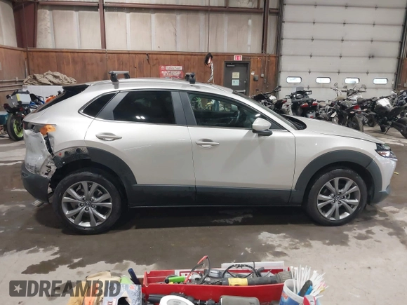 2024 Mazda CX-30 S Preferred with VIN 3MVDMBCM6RM609392, listed as a IAAI auction lot 42519708 with 40,757 mi miles and . Bid and sale history available at DreamBid. Image 14.