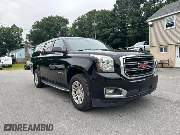 2020 GMC Yukon XL SLT with VIN 1GKS1GKC3LR289210, listed as a Copart auction lot 65335124 with 230,972 mi miles and Clean Title. Bid and sale history available at carsss.com. Image 4.