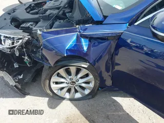 2018 Kia Optima EX with VIN 5XXGU4L32JG261985, listed as a IAAI auction lot 42083868 with 33,264 mi miles and . Bid and sale history available at carsss.com. Image 6.