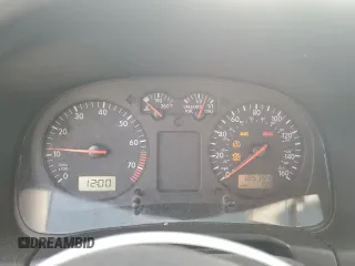 2000 Volkswagen GTI z VIN WVWDH21J2YW630916, wystawiony jako Copart lot #82448464 z przebiegiem 185 754 mil mil oraz Nie do naprawy • Non repairable. Historia ofert i sprzedaży dostępna na DreamBid. Obrazek 9.