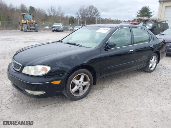 2001 Infiniti I30 Luxury with VIN JNKCA31A51T025087, listed as a IAAI auction lot 41726025 with 253,148 mi miles. Bid and sale history available at carsss.com. Image 2.