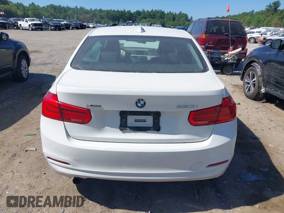 2016 BMW 3 Series 320i xDrive с VIN WBA8E5G59GNT94515, выставлен на аукционе IAAI как лот 42548876 с пробегом 72 804 миль миль и . История ставок и продаж доступна на DreamBid. Изображение 17.